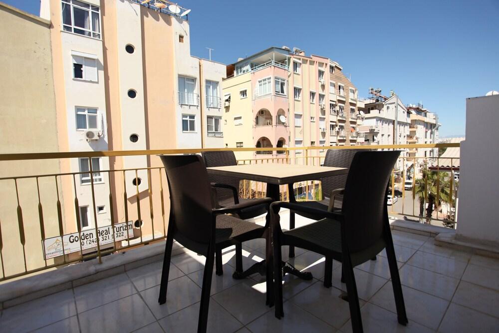 Golden Spark Aparthotel Antalya Buitenkant foto
